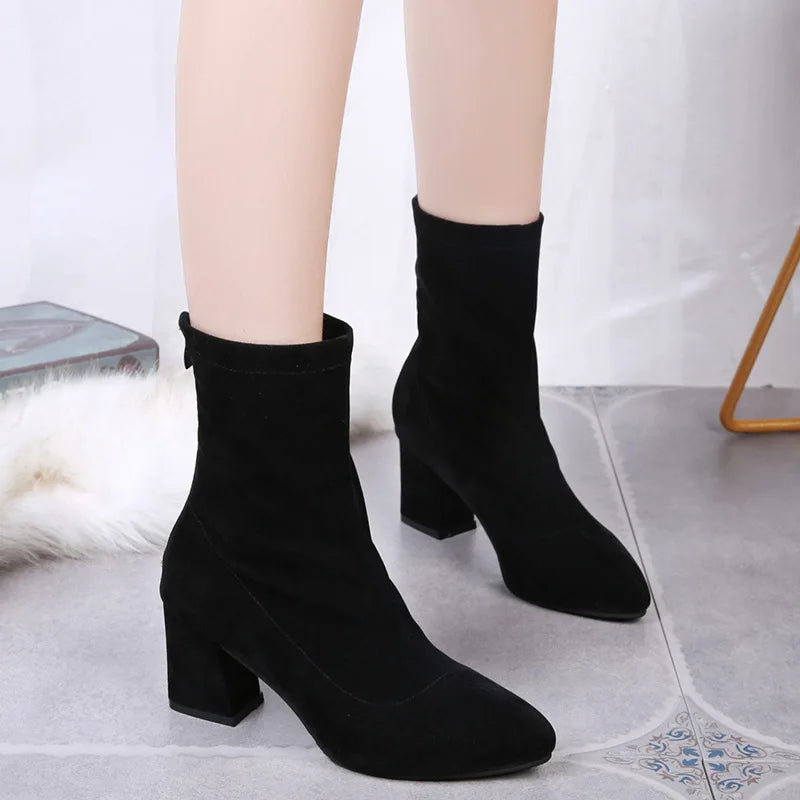 2022 Winter New Thick Heel Suede Pointed Shoes Women's Warm Fashion High Heels Sexy Versatile Short Boots Botte Femme Hiver.