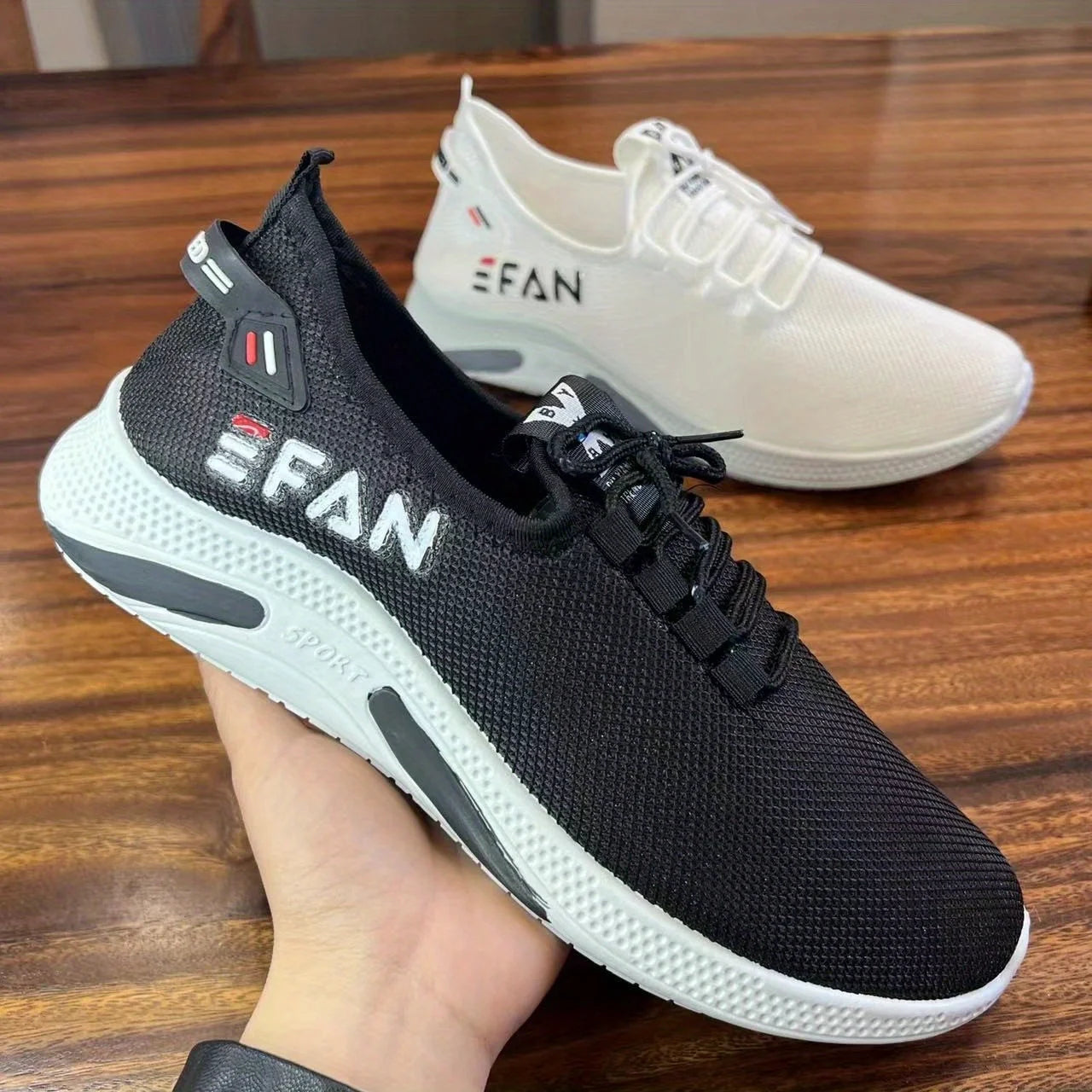 A Spring White Casual Shoes Breathable Non-slip Walking Sneakers Men Shoes Outdoor Comfortable Fashion Lace Up Running Shoes.