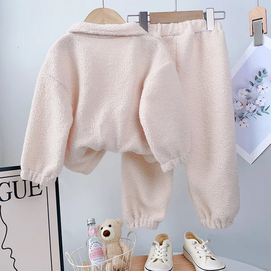 Bear Leader Girls' Set 2023 New Children's Autumn New Lamb Fleece Standing Collar Pullover Top+Pants Two Piece Kids' Fashion Set.