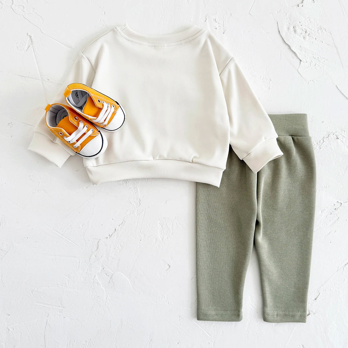 2025 Baby Jungen Kleidung MAMA'S JUNGE Sets Herbst Baby Mädchen Kleinkind Outfit Sweatshirt Top Hosen 2 Stücke Langarm Winter warme Säuglingsanzug.