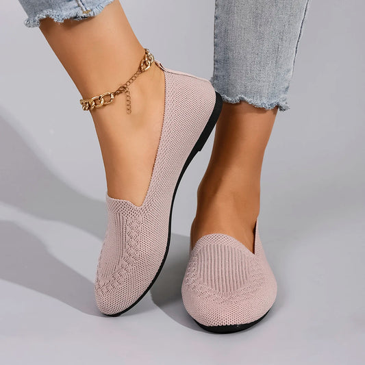 Spring Women's Comfortable, Breathable, Lightweight and Wear-Resistant Casual Shoes with Soft Soles for Lazy People to Step on.