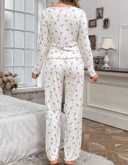 Autumn Winter Sleepwear Women Pajamas Set Round Neck Floral Printed Long Sleeve Tops and Trousers Home Wear Loungewear.