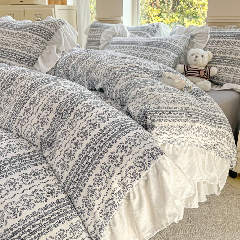 INS Princess 2025 New Style Bedding Sets Sweat Bow Quilt Cover Romantic Bedclothes Decor Woman Bedroom Duvet Cover Set 4pcs.