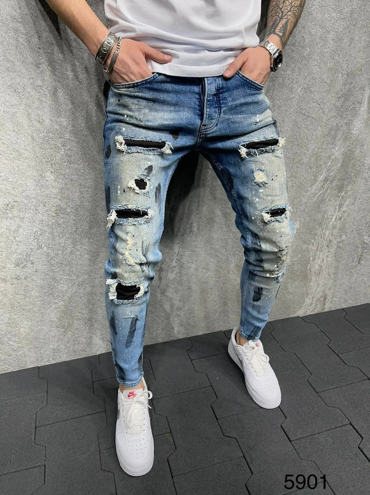 Slim-Fit-Jeans mit zerrissener Knöchelhose für Herren, bemalte Jeans.