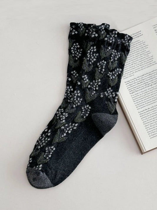 Autumn Winter Long For Women Retro Harajuku Relief Print Daily Casual Streetwear Cute Socks Fashion Japanese Style Women's Socks.