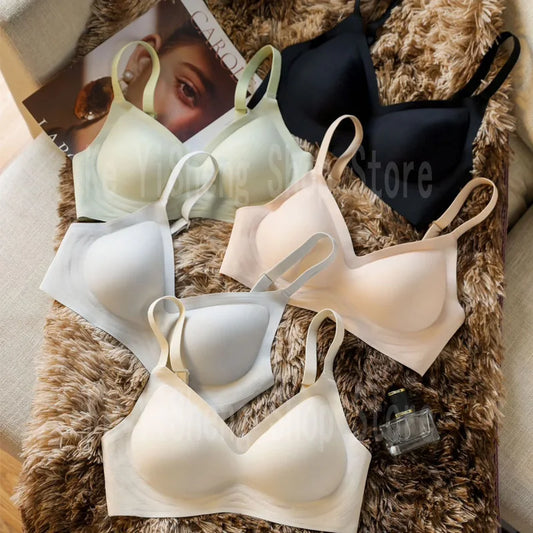 Small breast seamless bra Women's small breast push-up comfortable non-underwire soft support closed breast bra.