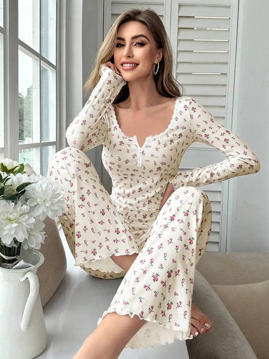 Nachtwäsche Frauen Floral Print Salat Trim Top mit Lange Hose Schöne Loungewear Volle Hülse Nachtwäsche Frühling Herbst Pyjamas Set.