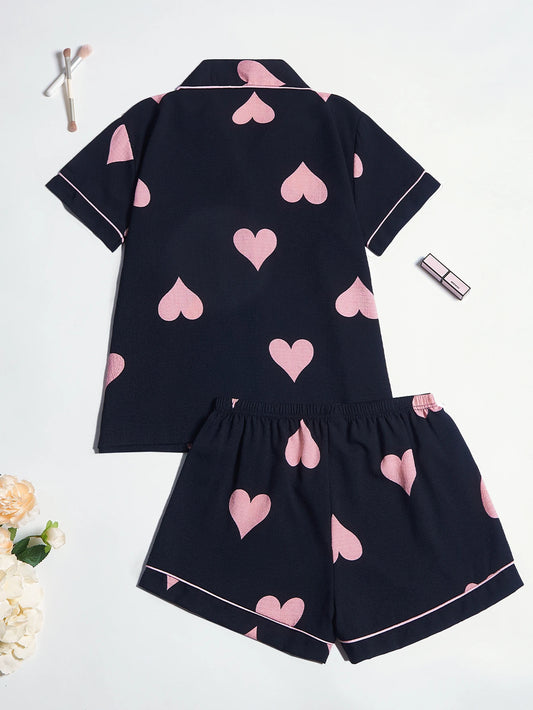 Pyjama-Set mit Herzdruck und kontrastfarbenen Paspeln, Reverskragen, Knopfleiste, bequeme Freizeit-Nachtwäsche.