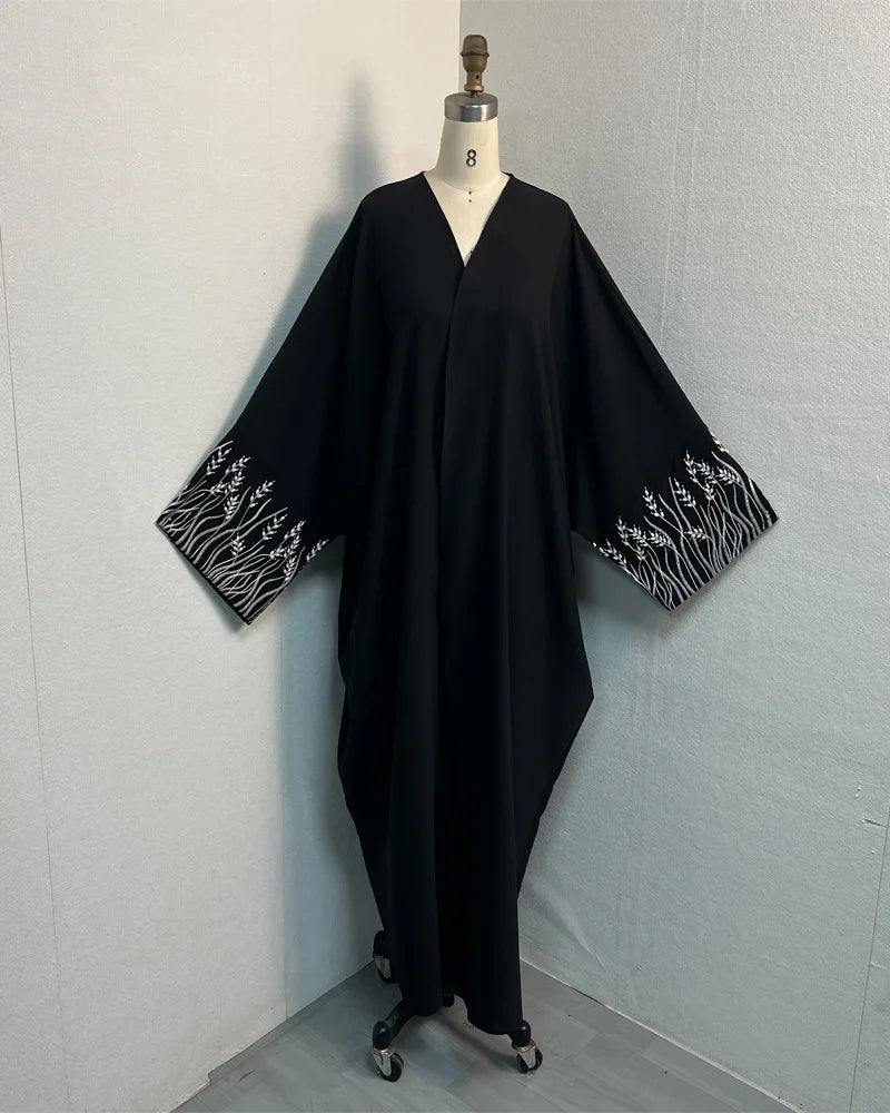 Muslim Women Dress Elegant Black Embroidery Abaya Long Robe Dubai Luxury Eid Ramdan Prayer Dress Kebaya Kaftan Moroccan Dresses.
