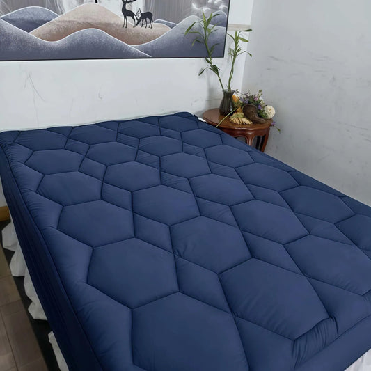 Cooling Quilted Fitted Mattress Pad Soft Noiseless Skin-friendly Bedspread Machine Washable Comfort Mattress Protective Cover.