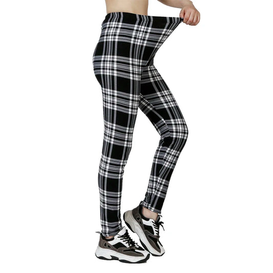 Schwarz-weiß karierte Sport- und Fitness-Leggings für Damen.