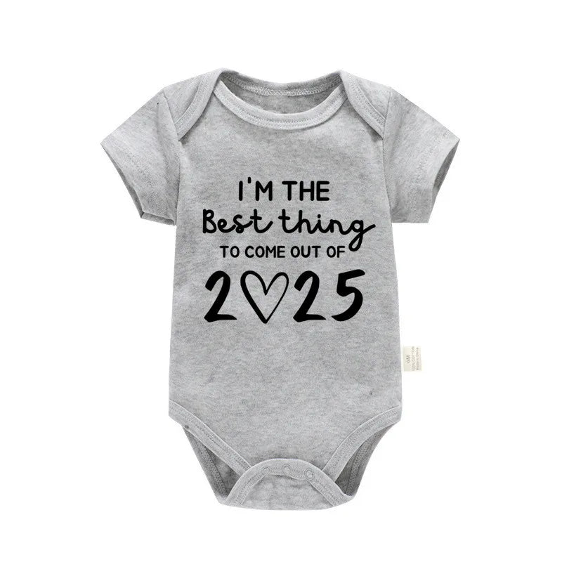 „I'm the Best Thing 2025, Neugeborene Babykleidung, weiße Baumwolle, Sommer-Bodys für Kleinkinder, kurzärmeliger Strampler für Jungen und Mädchen