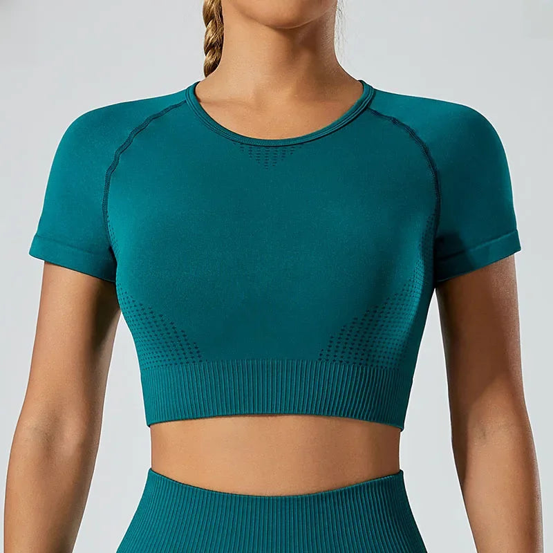 In-stock Women's Yoga Suit Five-piece Set Seamless Fitness Wear For Running Sports Top Leggings From Mainland China