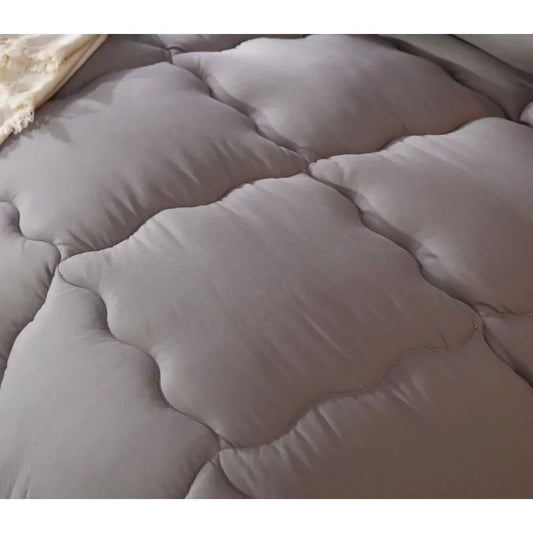 Grey thick quilted winter hotel style quilt Comforter Queen King soft winter quilt very warm220x240Quilts - et.