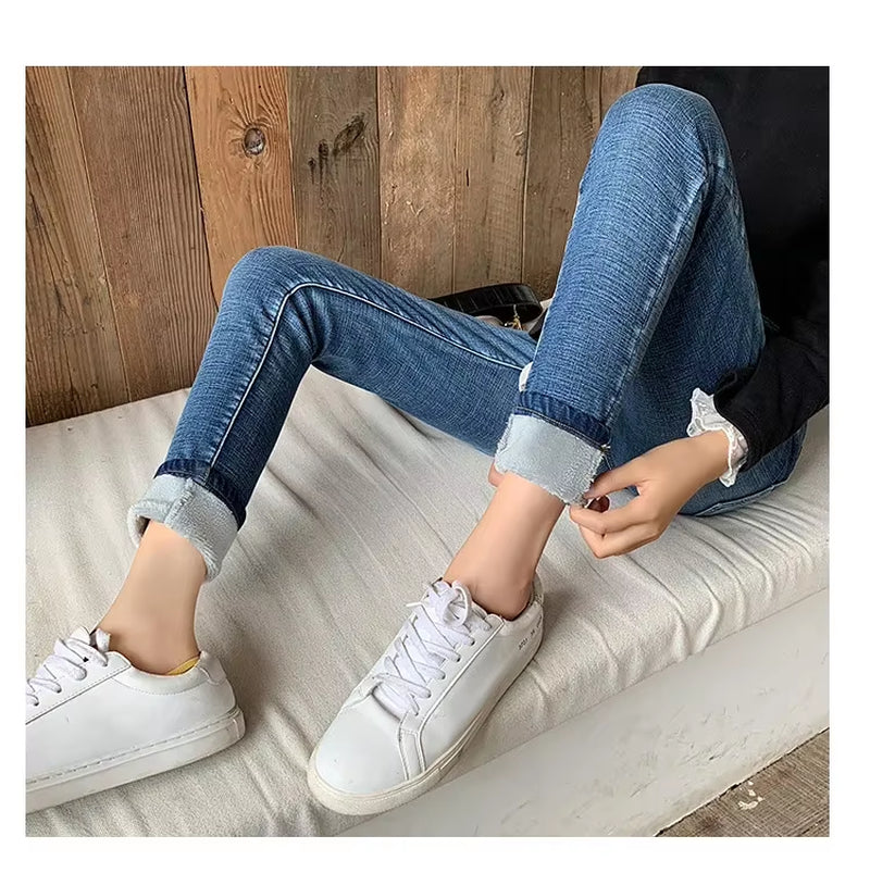 Winter Thick Female Velvet Women High Waist Skinny Jeans Simple Fleece Warm Slim Fit Stretch Ladies Casual Denim Pencil Pants.