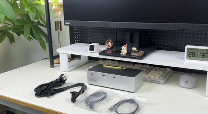 AOOSTAR AG02/AG01 EGPU Dock with OCuLink & USB4 Dual Ports, PCIe 4.0 x4 High Speed for Laptop Mini PC External Graphics Card.