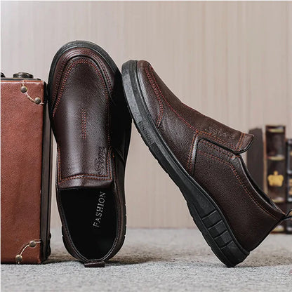 New Leisure Shoes Men's Fashion Leather Shoes Wholesale.