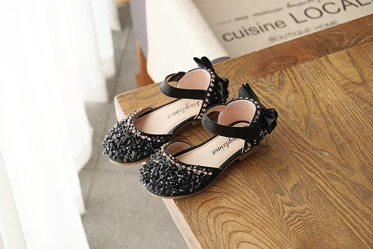 New Kids Leather Shoes Girls Wedding Shoes Children Princess Sandals Sequins Bow Girls Casual Dance Shoes Flat Sandals E462.