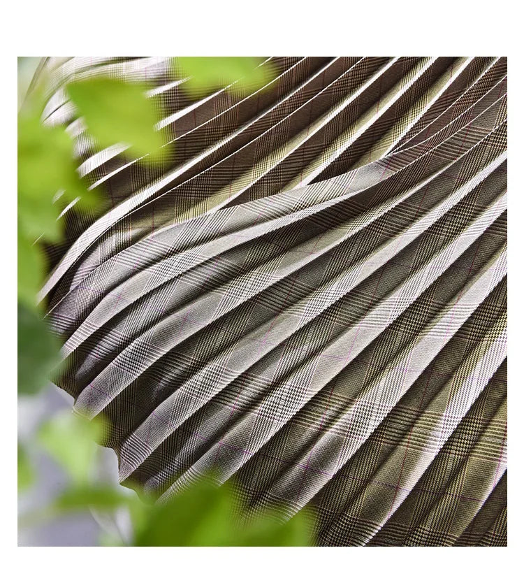 Looks Thin Pleated Skirt 2025 New High Waist A-line Skirt Mid-length Big Size Plaid Skirt Long Pleated Skirt Length 75-90cm