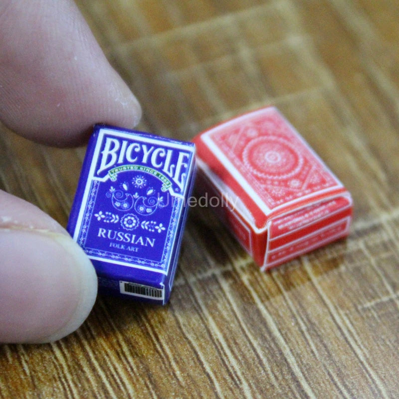 1 Set 2 Boxes Mini 1/12 Scale Dollhouse Miniature Poker Card Pretend Play House Decoration for BJD OB11 Doll Accessories.
