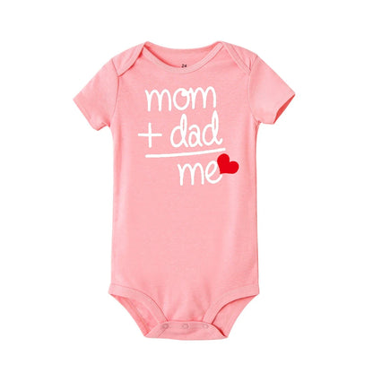 Mom + Dad = Mich Neugeborenen Baby Mädchen Romper Kleinkind Mädchen Jungen Kleidung Ropa Pyjama Strampler Kinder Kurzarm Body urlaub Geschenke.