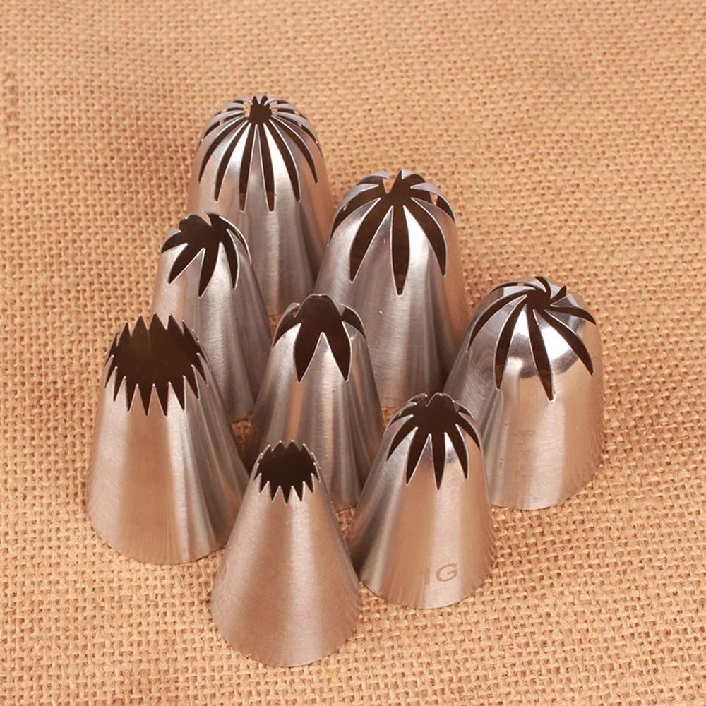 8Pcs/Set Large Stainless Steel Pastry Nozzles Icing Piping Tips Cream Rose Cake Decorating Cupcake Kitchen Baking Tools.