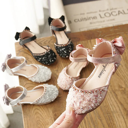 New Kids Leather Shoes Girls Wedding Shoes Children Princess Sandals Sequins Bow Girls Casual Dance Shoes Flat Sandals E462.