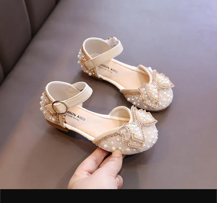 Girls Party Shoes Elegant Rhinestone Fashion Children's Leather Shoes Versatile Sweet Kids Princess Wedding Dress Flats Sandals.