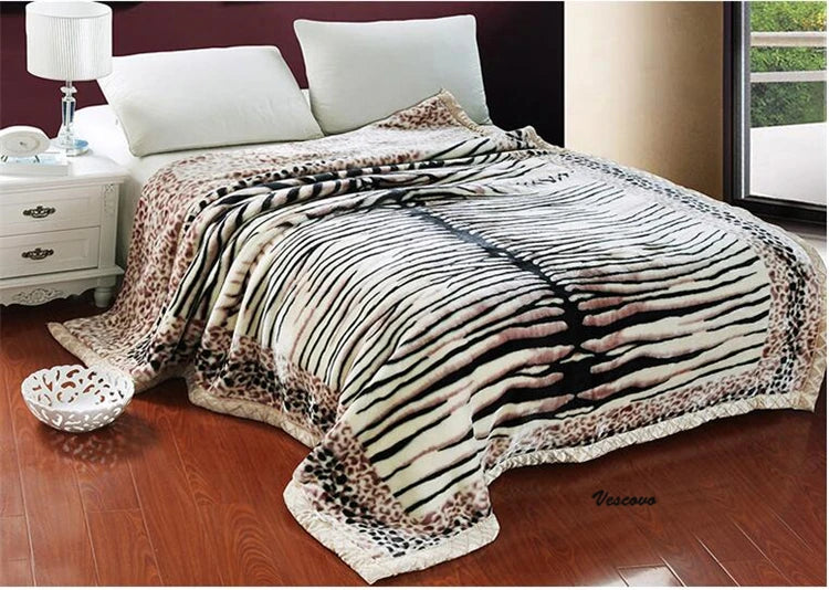 VESCOVO Queen Size Flannel Fleece Throw Blanket Soft Cashmere Blanket King Size Warm Quilt Bedspread 220*240.