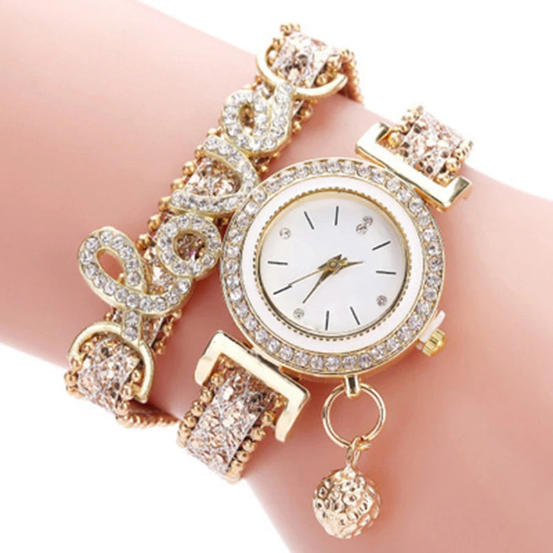 Vintage Watch Women Bracelet Watches Ladies Love Leather Strap Rhinestone Quartz Wrist Watch Quartz Watches Women's Watch.