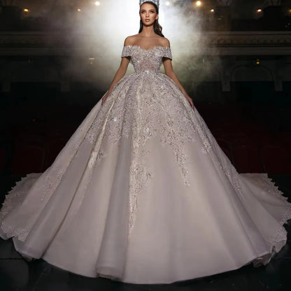 2024 Luxury Wedding Dress Lace Bridal Gowns Wedding Dress Illusion Embroidered Beaded Lace Stain Wedding Dress Bridal Gown.