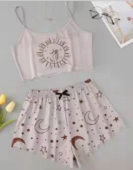 Heiße Damen-Nachtwäsche, süßer Cartoon-Druck, kurzes Set, Pyjama für Damen, Pyjama-Set, süßes Kurzarm-V-Ausschnitt und Shorts, Sommer-Pyjama.