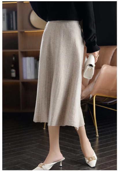 2025 Autumn New High-Waist 100%Pure Wool Pleated Long Skirt Women's Knit Base Skirt Fashion Pack Hip A-Line Cashmere Large Skirt.