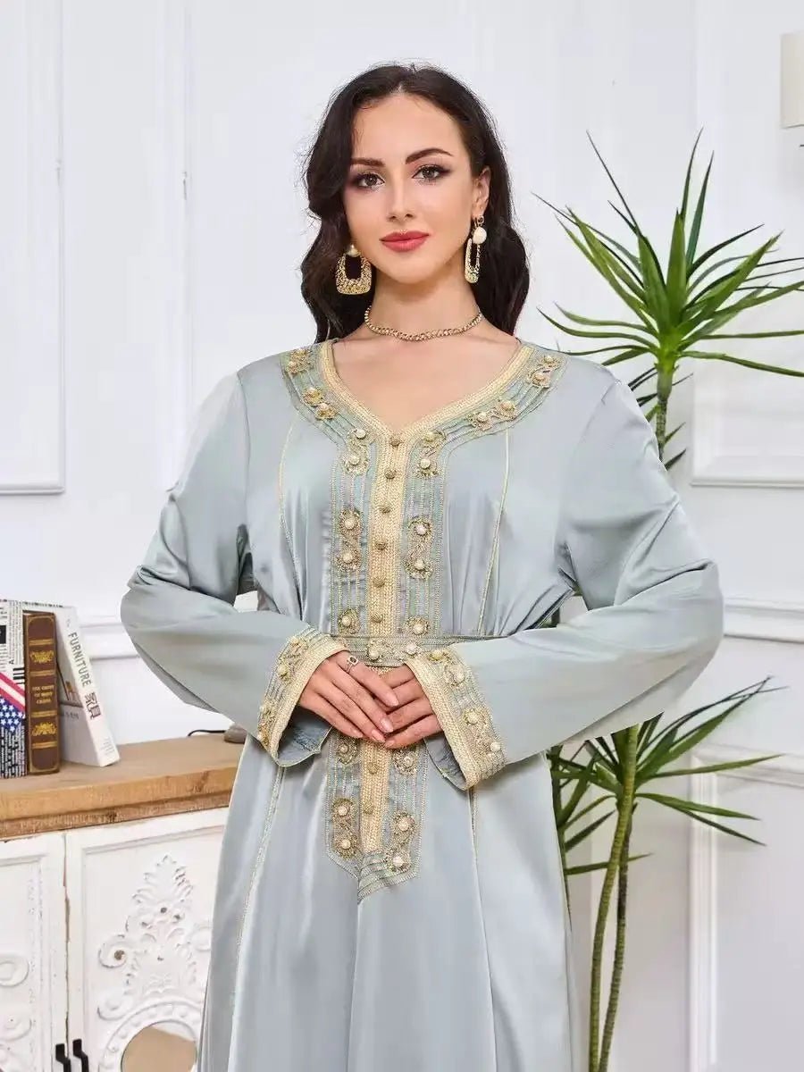 Dubai Women's Traditional Muslim Dress with Embroidered Diamond Fashionable Temperament Robe From Middle East Cross Border.