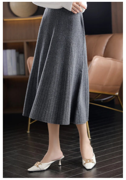 2025 Autumn New High-Waist 100%Pure Wool Pleated Long Skirt Women's Knit Base Skirt Fashion Pack Hip A-Line Cashmere Large Skirt.