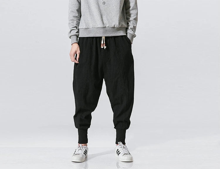 Cotton Linen Harem Pants Men Solid Elastic Waist Streetwear Joggers New Baggy Drop-crotch Pants Casual Trousers Men.