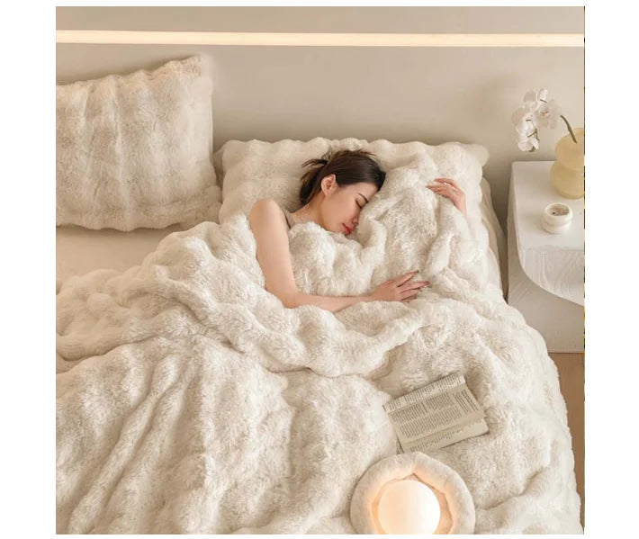 Tuscany Eco-friendly Rabbit Hair Short Pile Leisure Blanket Light Luxury Soft Warm Blanket.