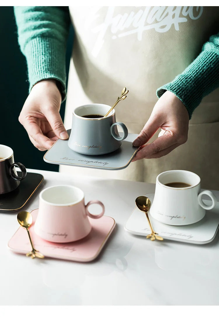 Nordic Ins Ceramic Mug Soy Milk Breakfast Condensed Coffee Tea Cup And Saucer Sets Gold Spoon Mugs Fashion Restaurant Snack Cups.
