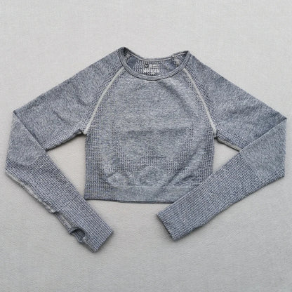 Seamless Yoga Crop Top For Women Long Sleeve Gym Workout Tops with Thumb Holes Sports Running Shirt Women Sportswear.