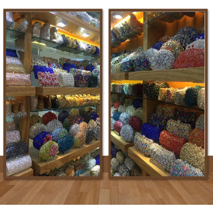 Women XIYUAN Evening Bags Gold/Silver Chain Shoulder Bags Handbags Stones Day Clutches Diamonds Metal Ladies Clutch Handbags.