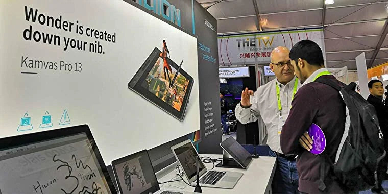 Huion Kamvas Pro 16 15.6 inch Graphic Tablet  Monitor Battery-Free Pen Display Digital Tablet Drawing Monitor with Tilt AG Glass