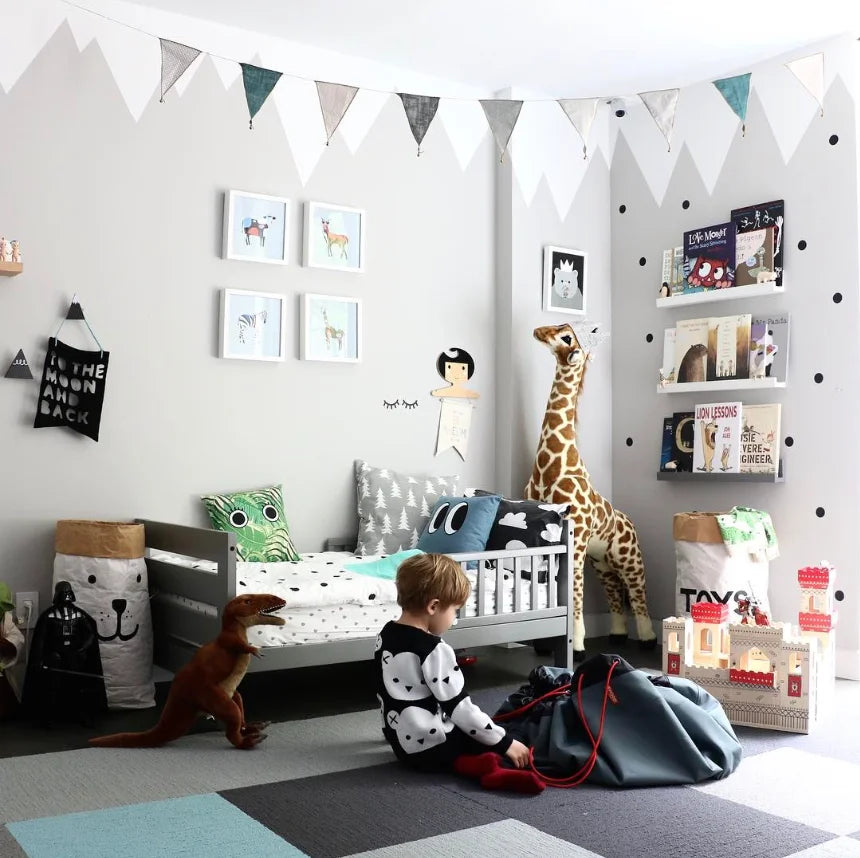 Black Dots Wall Stickers For Kids Room Baby Nursery Stickers Home Decor Kids Wall Sticker Baby Room Children Home Decoration.