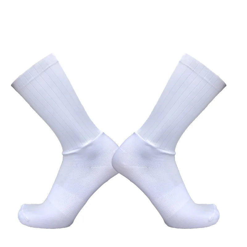 Anti Slip Silicone Summer Aero Socks Whiteline Cycling Socks Men Bicycle Sport Running Bike Socks Calcetines Ciclismo.