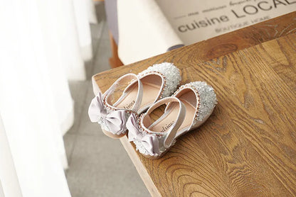 New Kids Leather Shoes Girls Wedding Shoes Children Princess Sandals Sequins Bow Girls Casual Dance Shoes Flat Sandals E462.