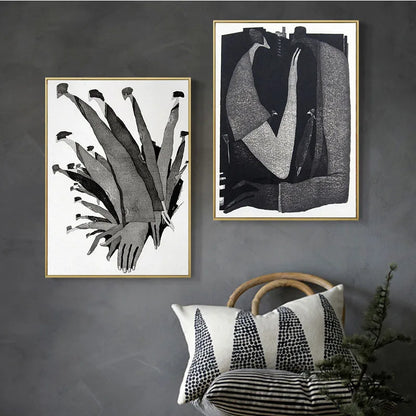 Modern Black White Abstract Characters Fashion Canvas Paintings Posters and Prints Wall Art Pictures for Living Room Home Decor.