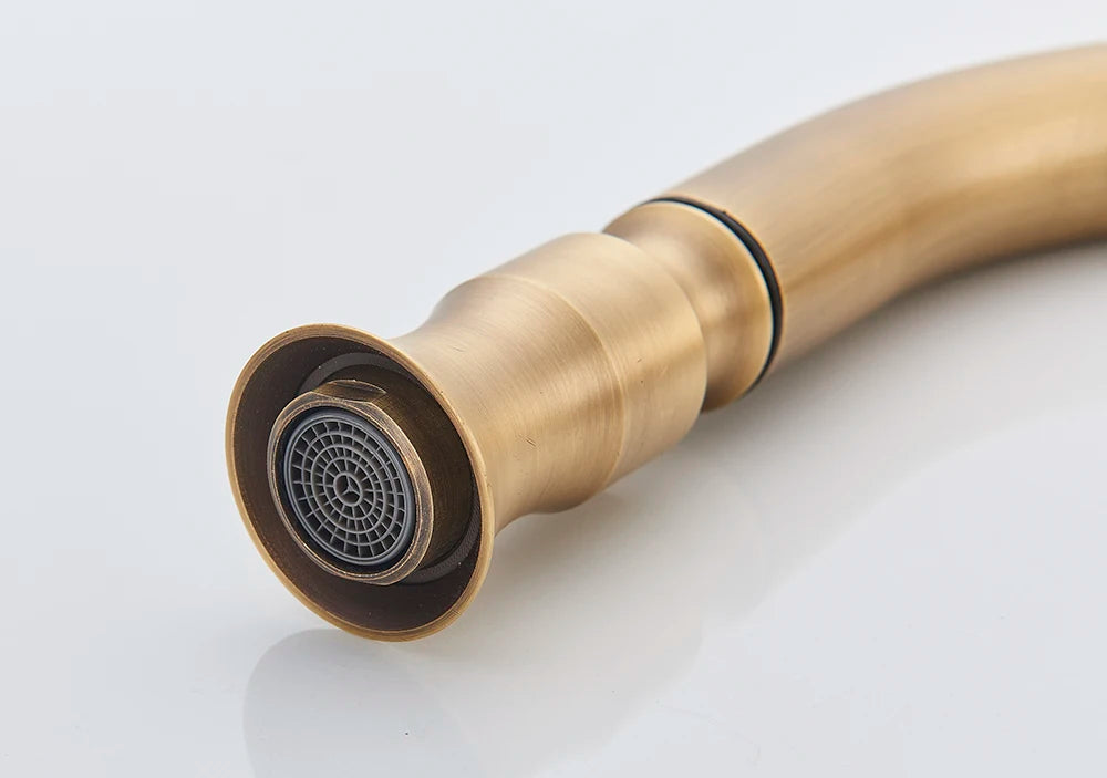 Antique Brass Kitchen Sink Faucet Pull Down Swivel Spout Kitchen Deck Mounted Bathroom Hot and Cold Water Mixers Tap