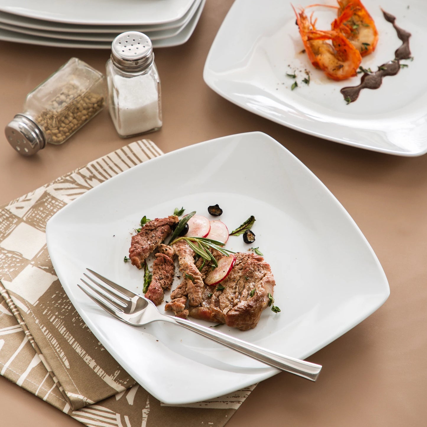 MALACASA 6/12 Piece White Square Porcelain Dinner Plate Set Dessert Plate Salad Fruit Beef Flat Plate Set (23.5 * 23.5 * 2cm).