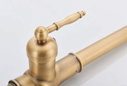 Antique Brass Kitchen Sink Faucet Pull Down Swivel Spout Kitchen Deck Mounted Bathroom Hot and Cold Water Mixers Tap