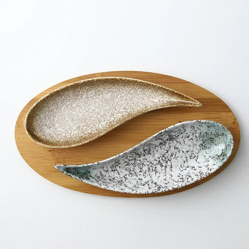 Japanese snack tray creative cold cut snack small dish ceramic sushi plate fruit plate household tableware daily tableware.