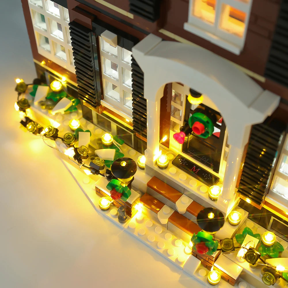 LED Light Kit For Christmas Gift 21330 Home Alone House Street View Building Blocks Bricks  Toy Lamp Set No Model RC Version.